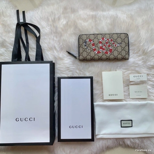 Firstbag ru GUCCI print wallet zip GG Bee around 0804